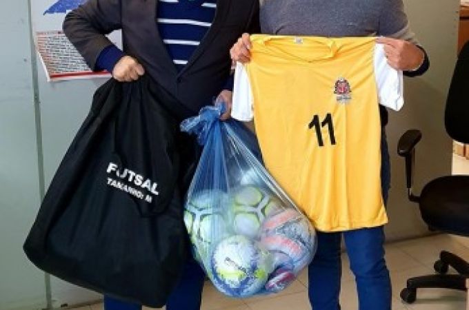 Prefeito de Pauliceia solicita recebe kit de Material esportivo da Secretaria Estadual